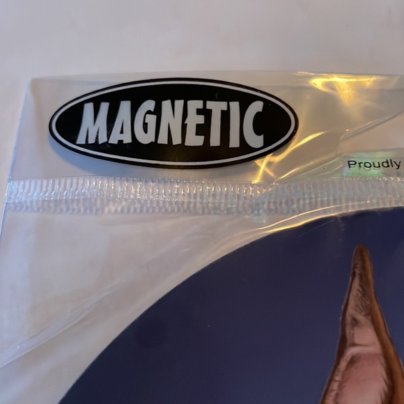 Boxer (DOG) circular magnet cropped ears nwt - Picture 3 of 5